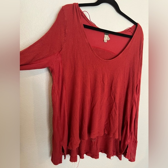 FREE PEOPLE red scoop neck soft sweater - Picture 2 of 5